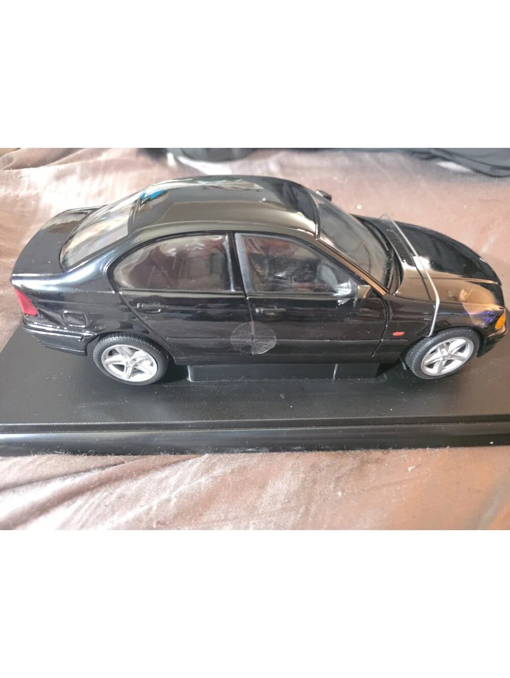BMW 328i 1998 Welly 1:18 collection DIE-CAST Black Rare New in Box